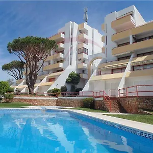 In Algarve,vilamoura Apartamento